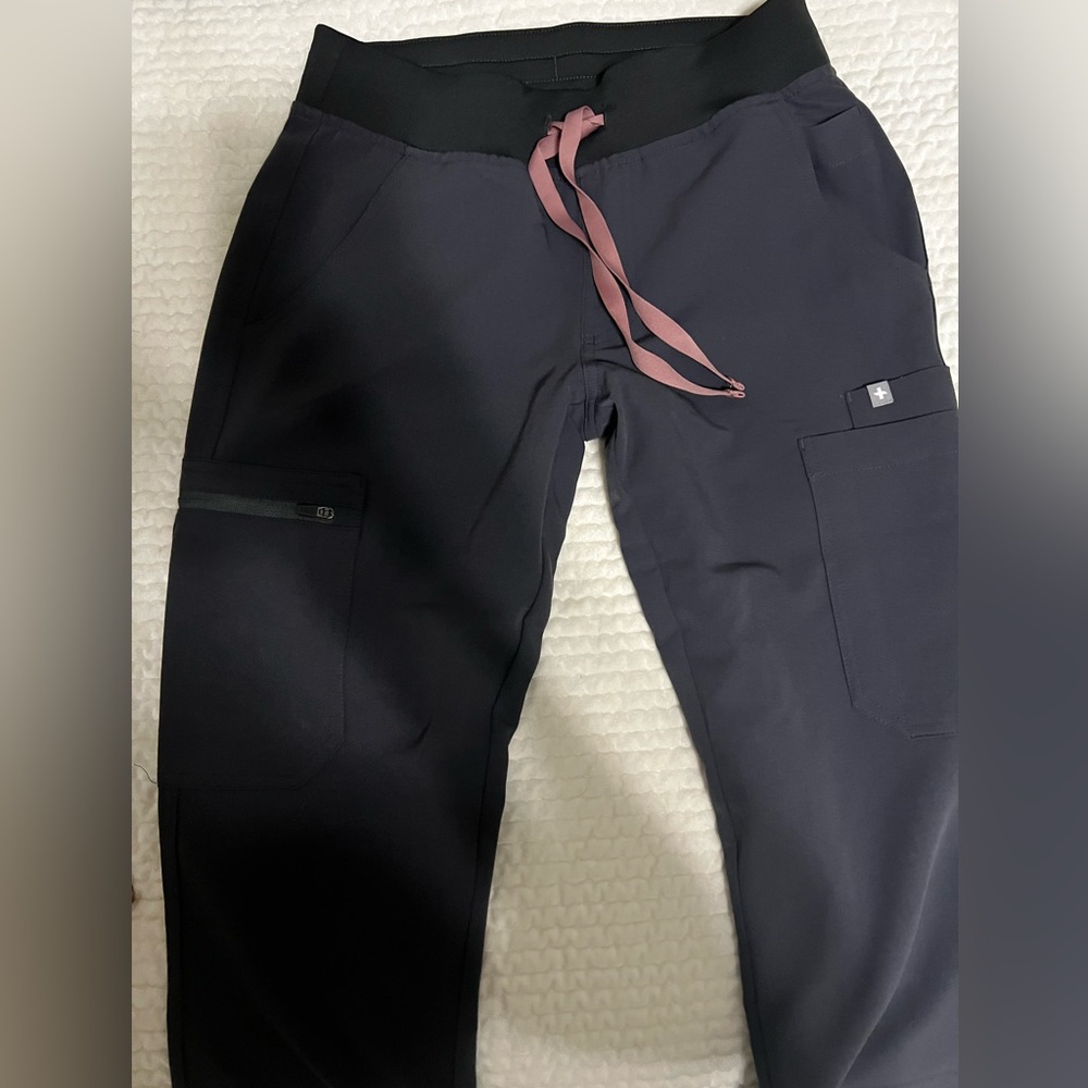 Figs charcoal gray,high-waisted skinny scrub pants